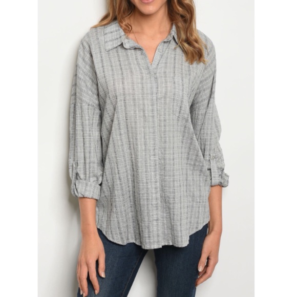 Boutique Tops - Cotton button down